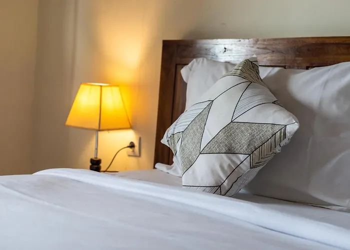 Hotel D' Artha 3*